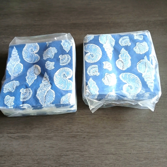 Lilly Pultzier Napkins Set Of 2 100 Nwt - Picture 1 of 2